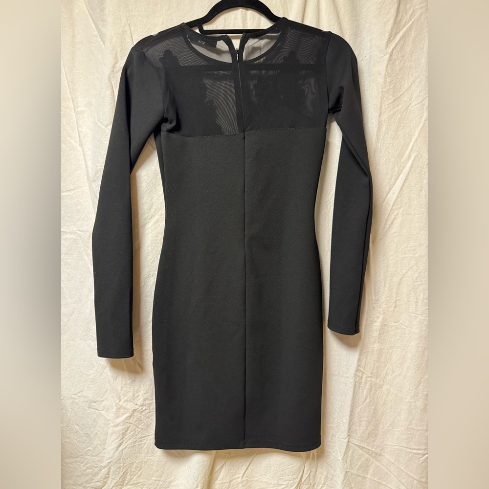 Black bodycon dress